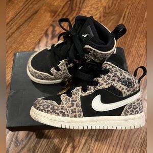 Jordan 1 Mid SE (TD) Leopard - Size 6C